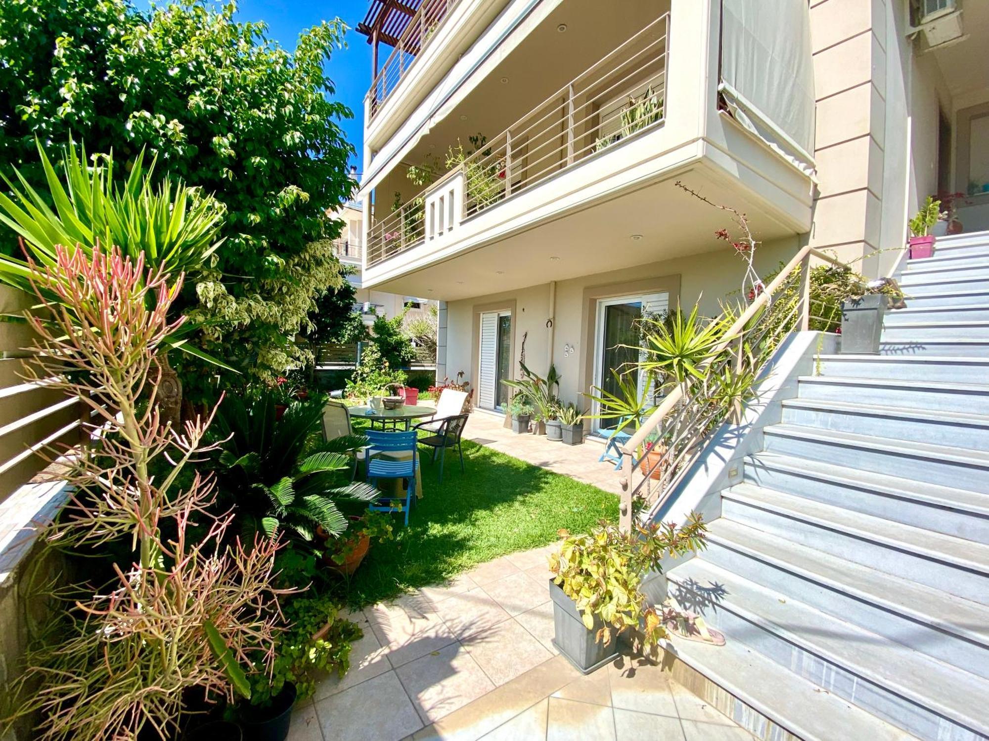 Апартаменты Xrysa'S Garden Missolonghi Экстерьер фото